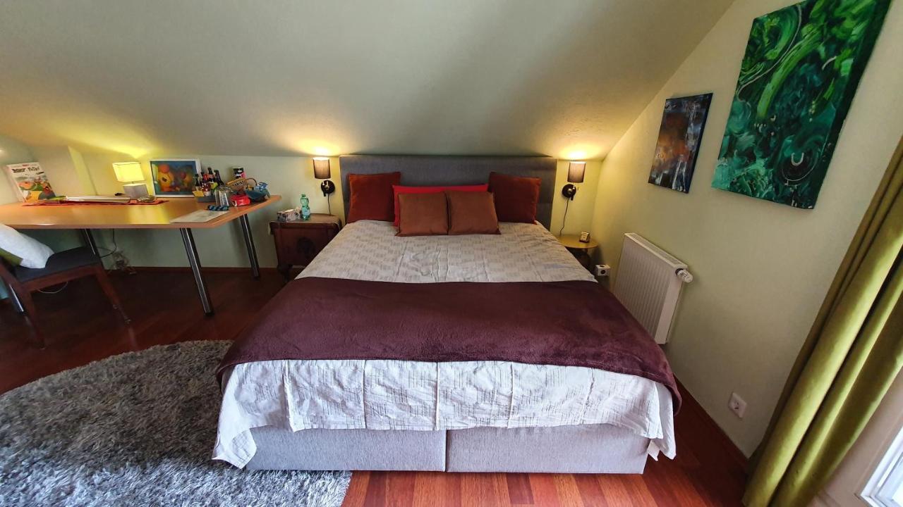 Messe Homestay Hannover Ost Sehnde Bagian luar foto